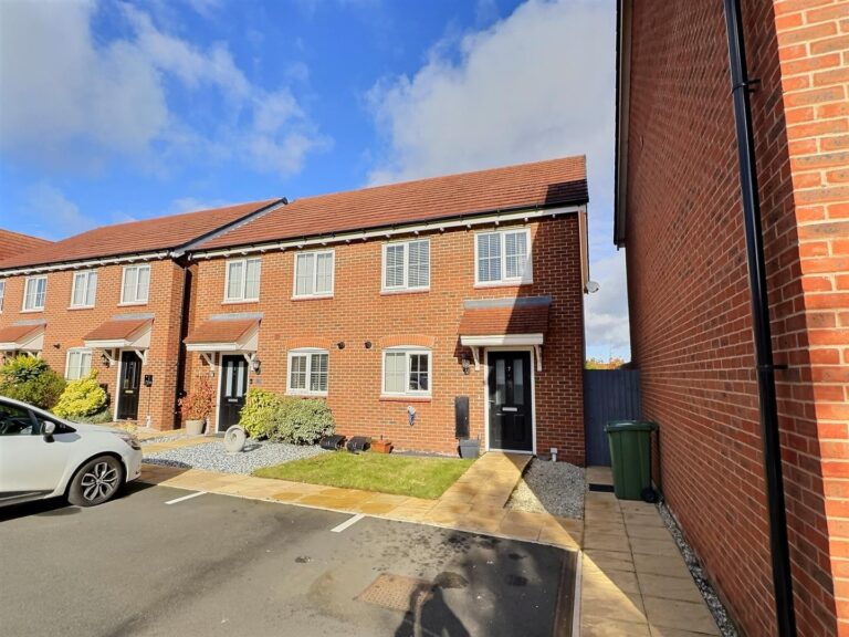 Blacksmith Close, Eccleshall,