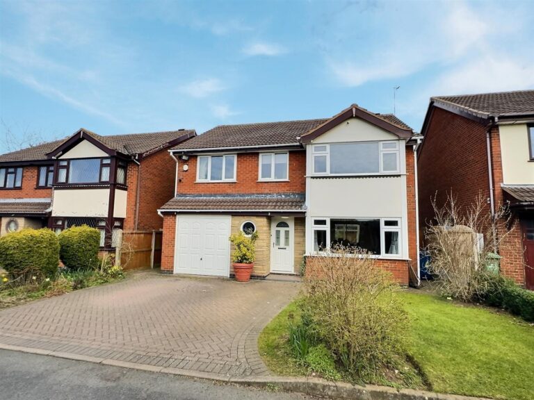 Ruskin Drive, Derrington