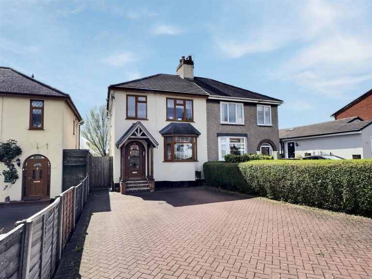 Heath Street, Hednesford