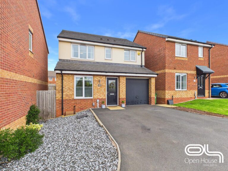 Andrus Way, Stafford