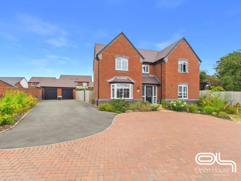 Norham Parade, Stafford